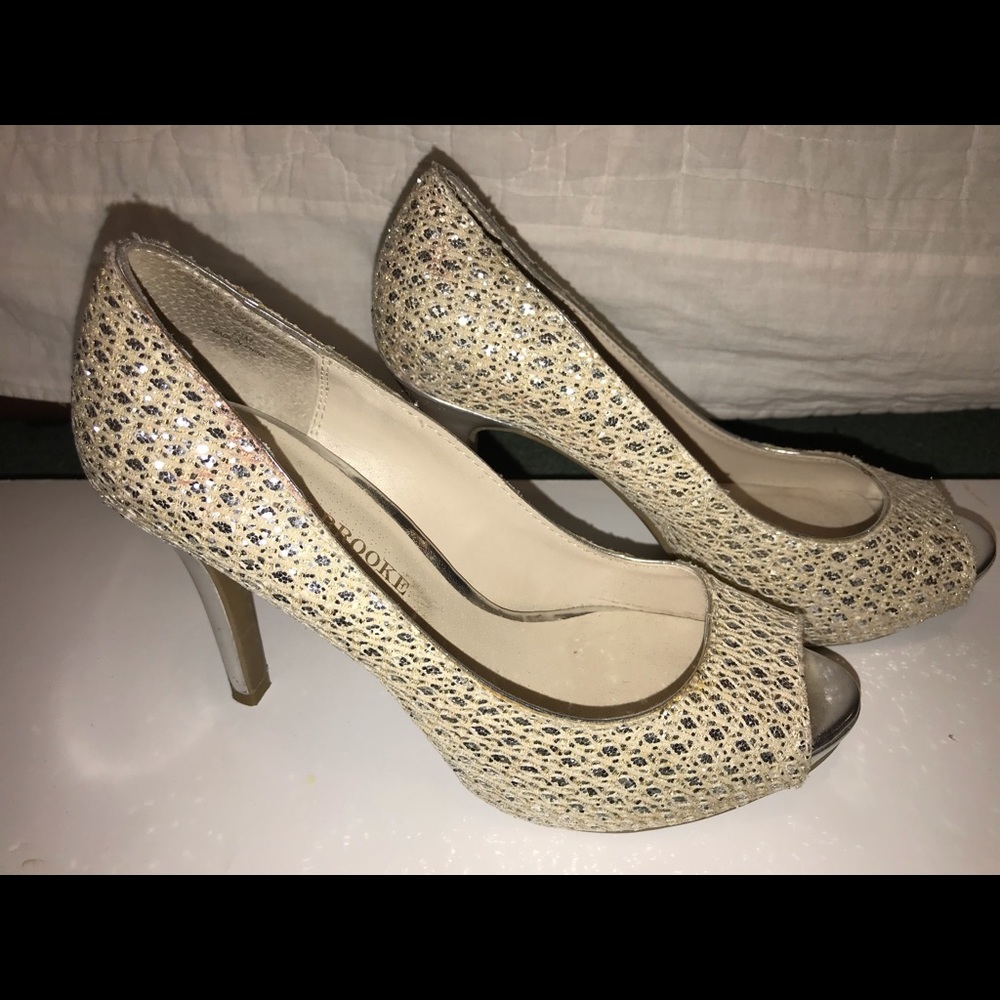 Silver and cream sequence open toe shoes